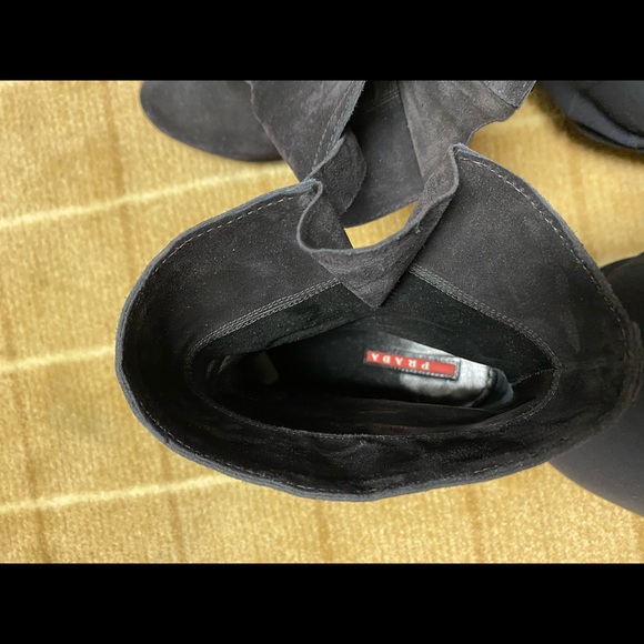 Prada black suede wedge boots w buckle - Picture 3 of 3